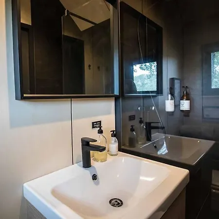 L'envolee Ecolodge, Tiny House Au Coeur Des Vignes